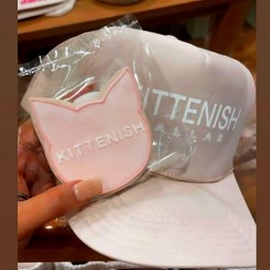 Looking to buy the Dallas kittenish hat
